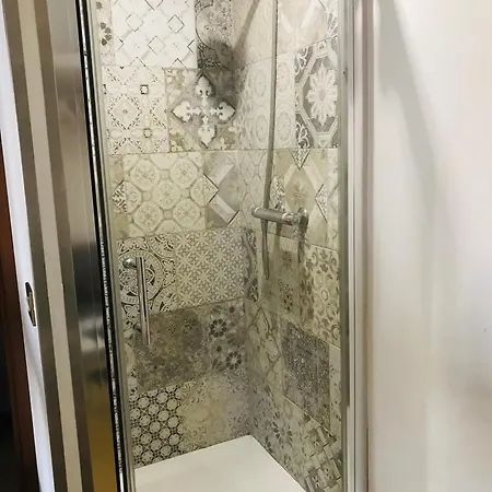 Donna Franca Nocleg ze śniadaniem 3*